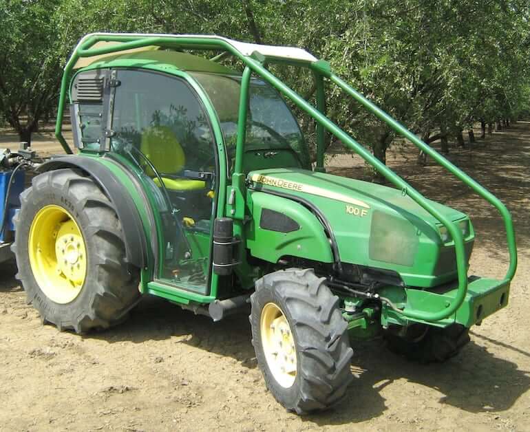 John Deere 100F Milenio Cab трактор Specs