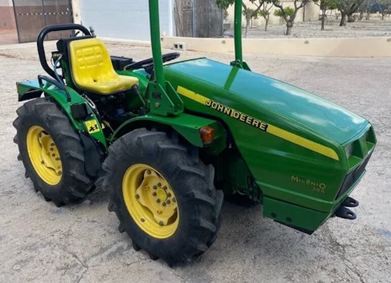 John Deere Milenio 30A трактор Specifications