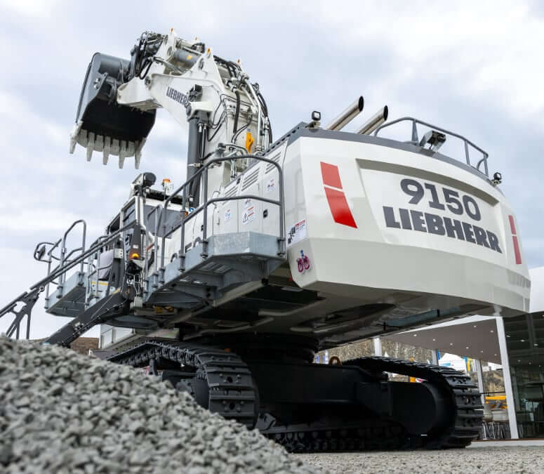 Габариты и ТТХ карьерного экскаватора Liebherr R 9150