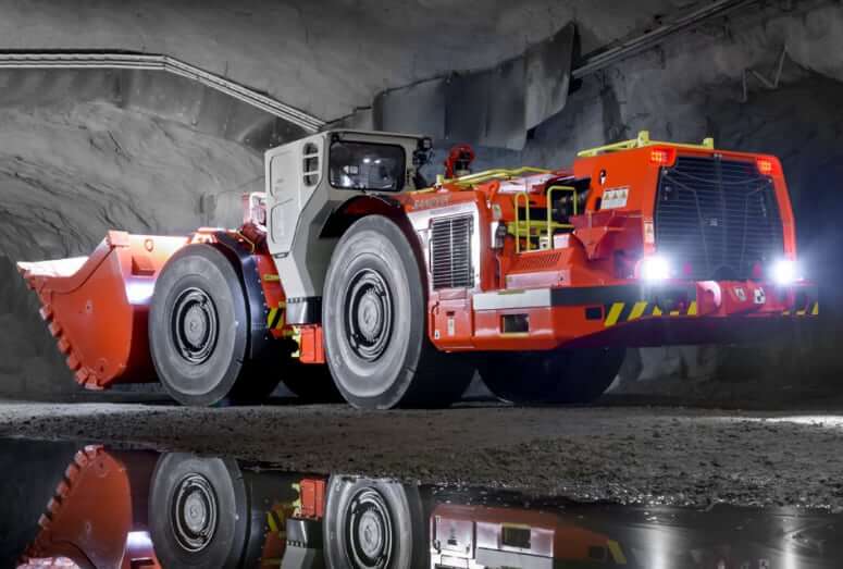 ТТХ подземного погрузчика Sandvik LH517i Toro